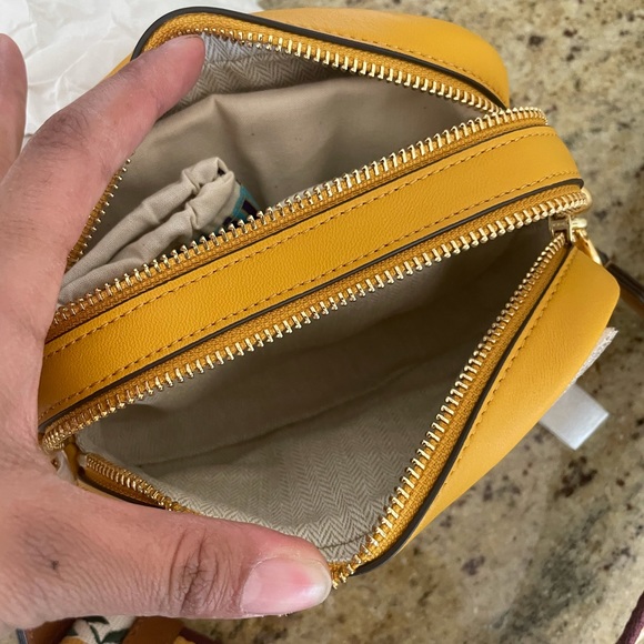 New Tory Burch crossbody 🎉 Perry high camera bag - Picture 5 of 8